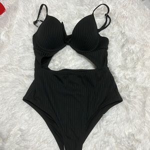Shade & Shore Black One Piece Swimsuit